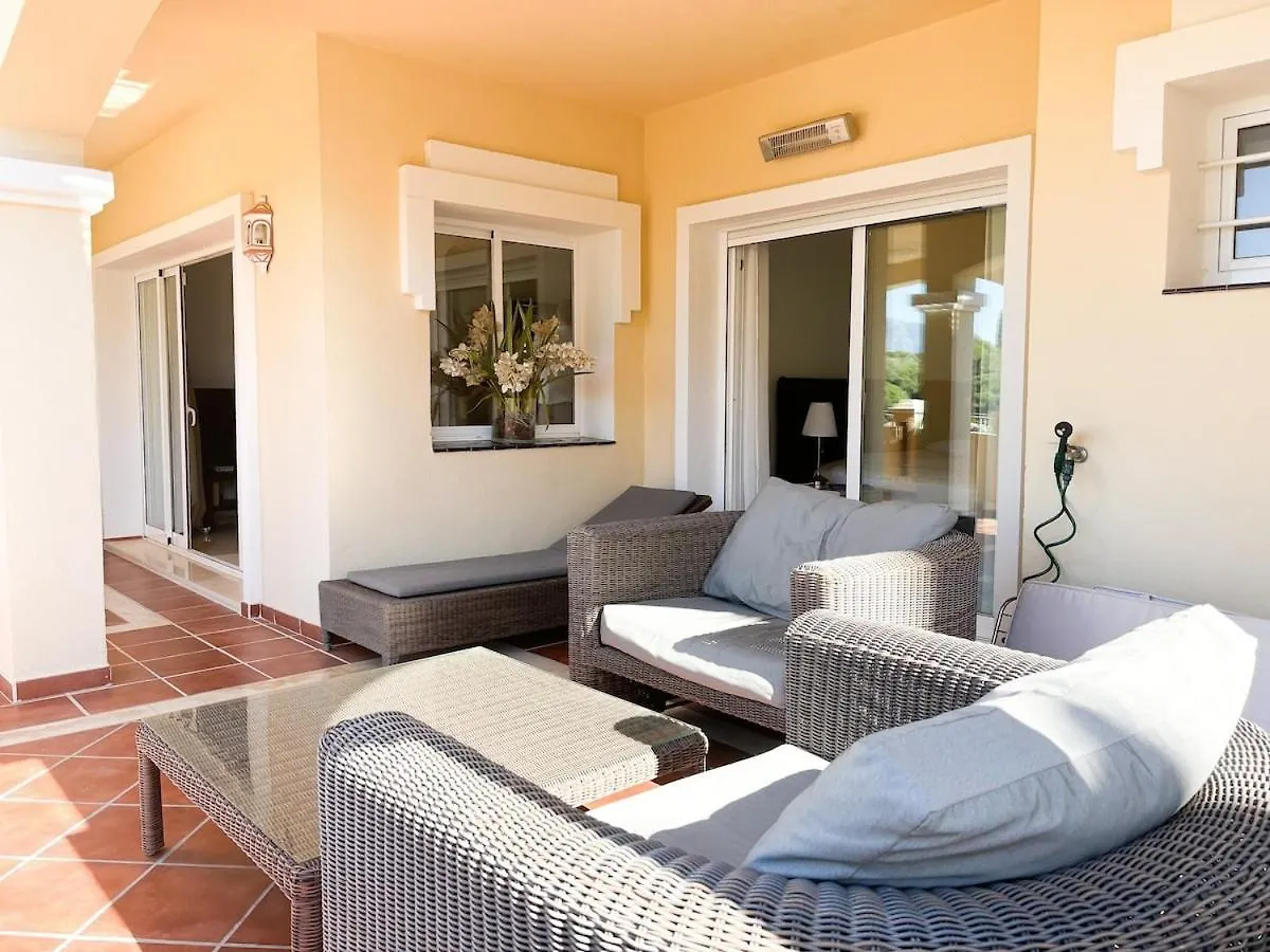 Stunning Apartment Near Golf Courses Perfect For Relaxation! Марбелья