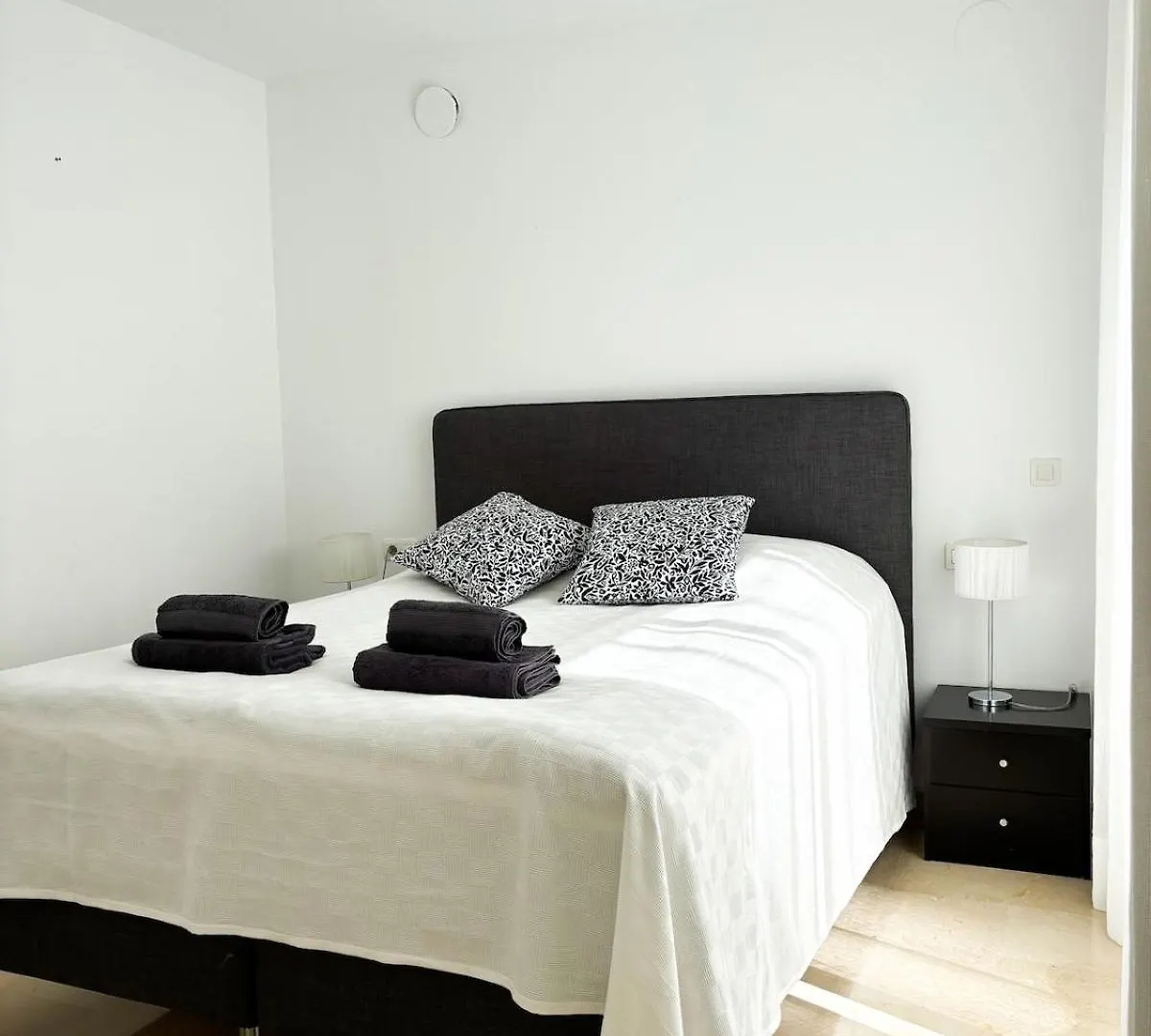 Stunning Apartment Near Golf Courses Perfect For Relaxation! Marbella Spain